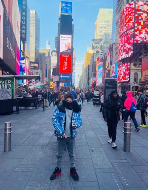 f9822653-70bf-4c7c-9948-fd7afc3bca2a